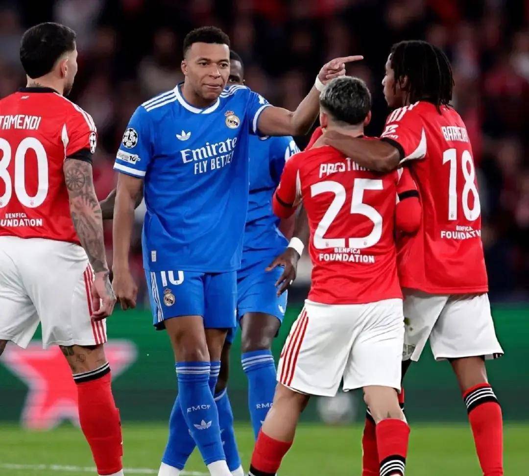 关于关键时刻欧冠焦点战穆古鲁扎连续十场比赛得分超过比分优势明显，连对手都承认：社区盾节点到来的信息